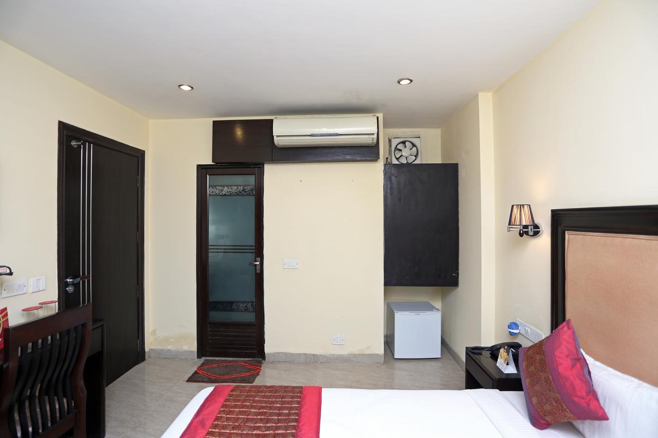 Oyo 714 Hotel De Plaza New Delhi Ngoại thất bức ảnh