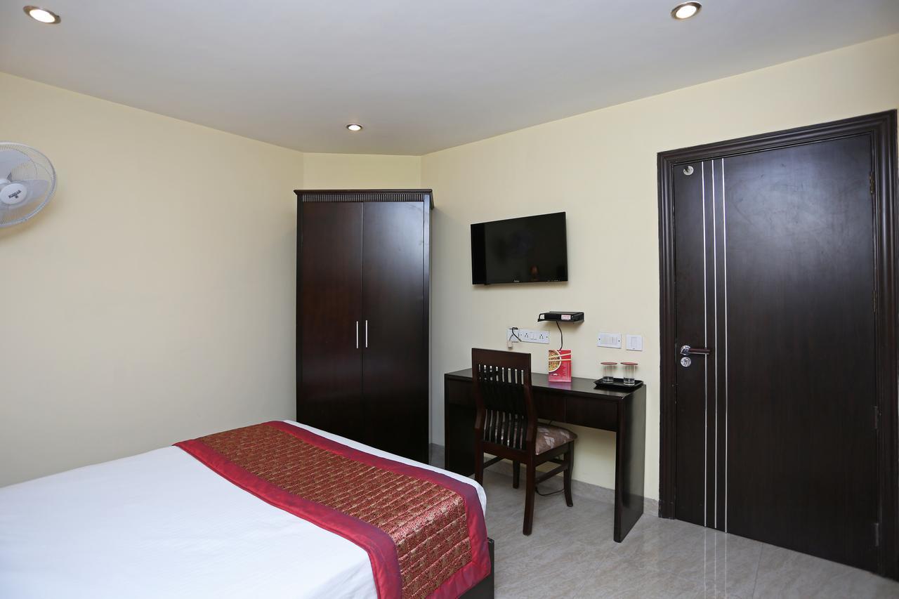Oyo 714 Hotel De Plaza New Delhi Ngoại thất bức ảnh